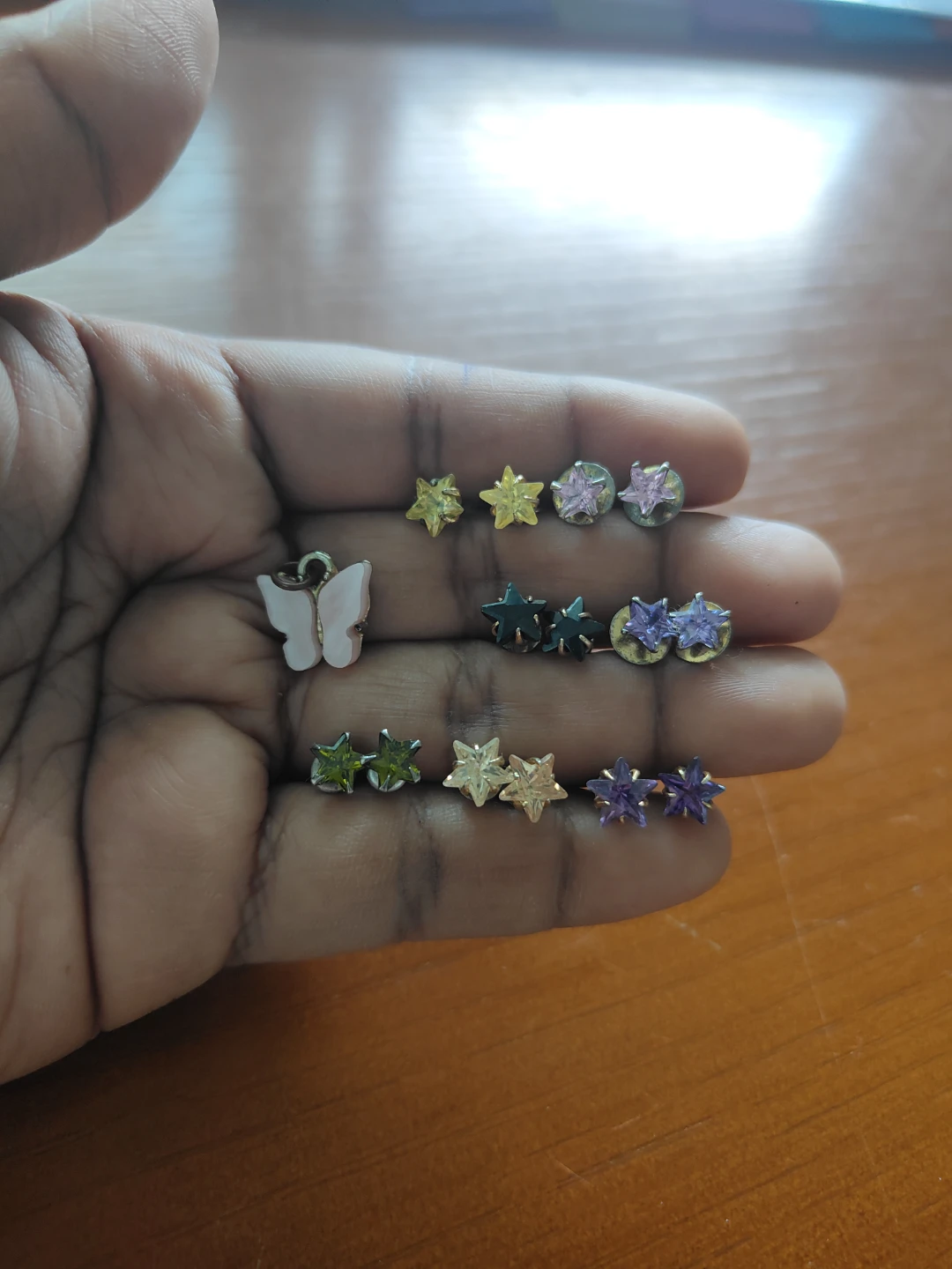 Tiny Stud Earrings & pendant - photo 2