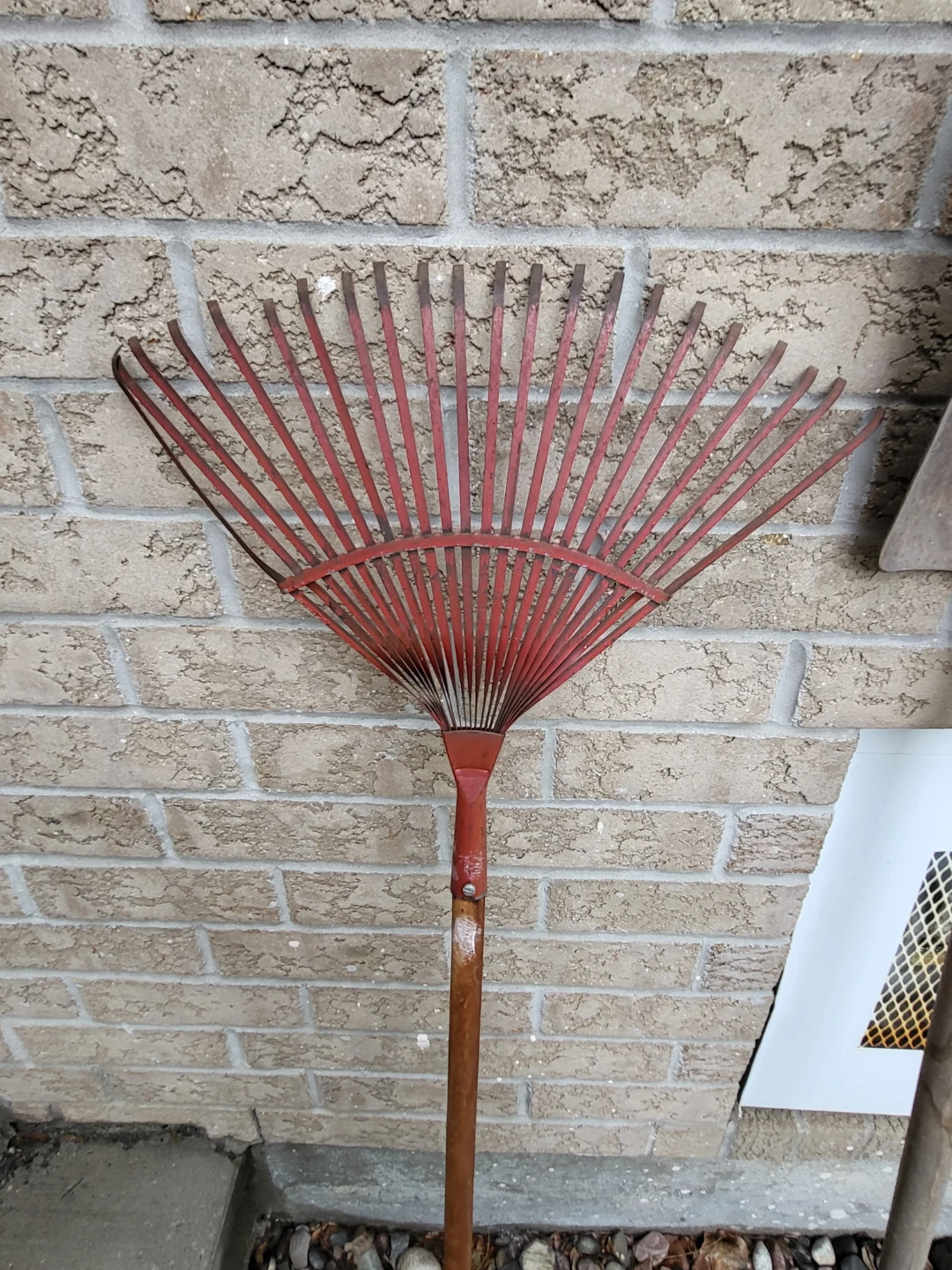Leaf Rake and Spade Shovel Tools - photo 4