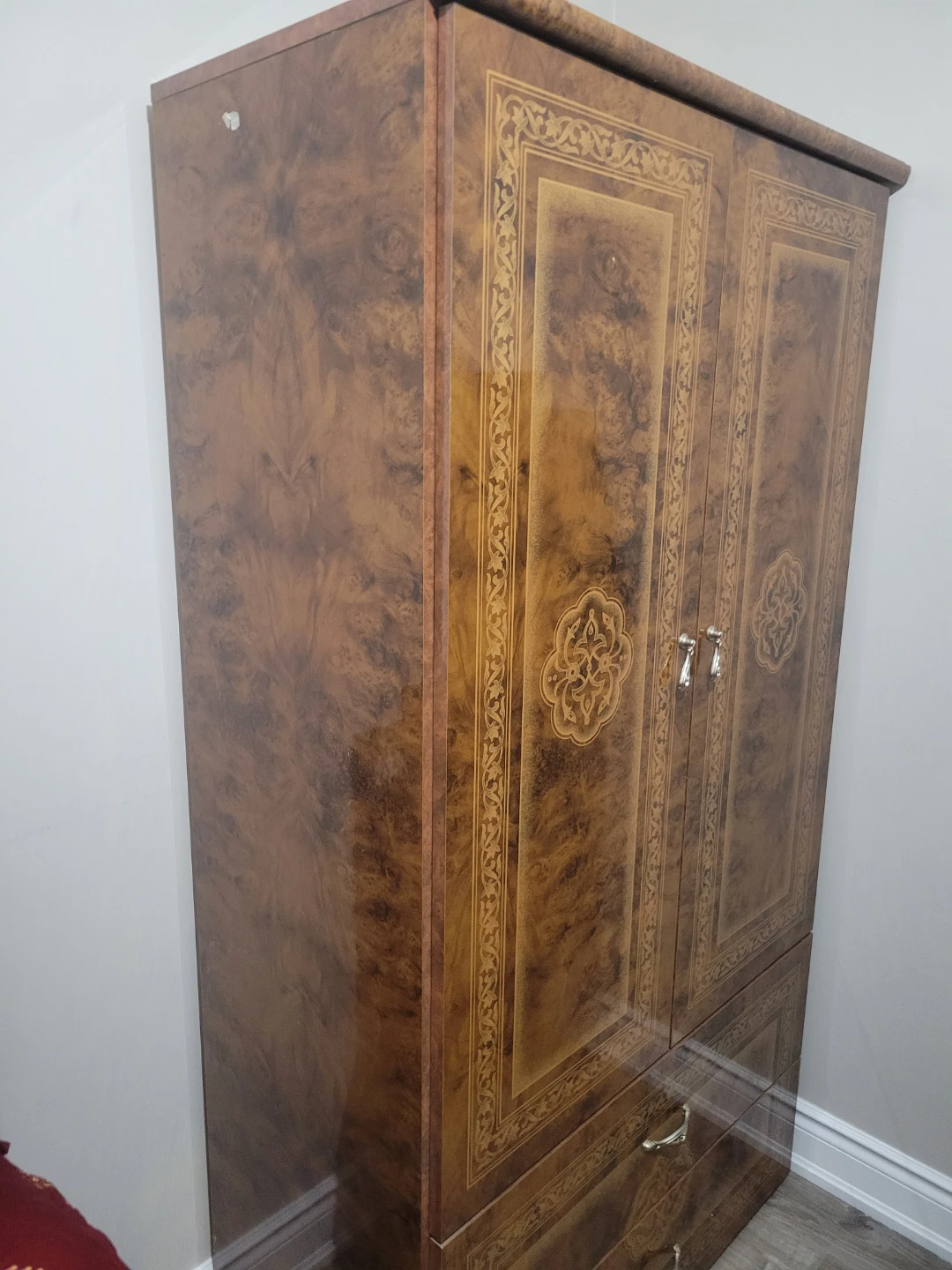 Wardrobe - photo 2