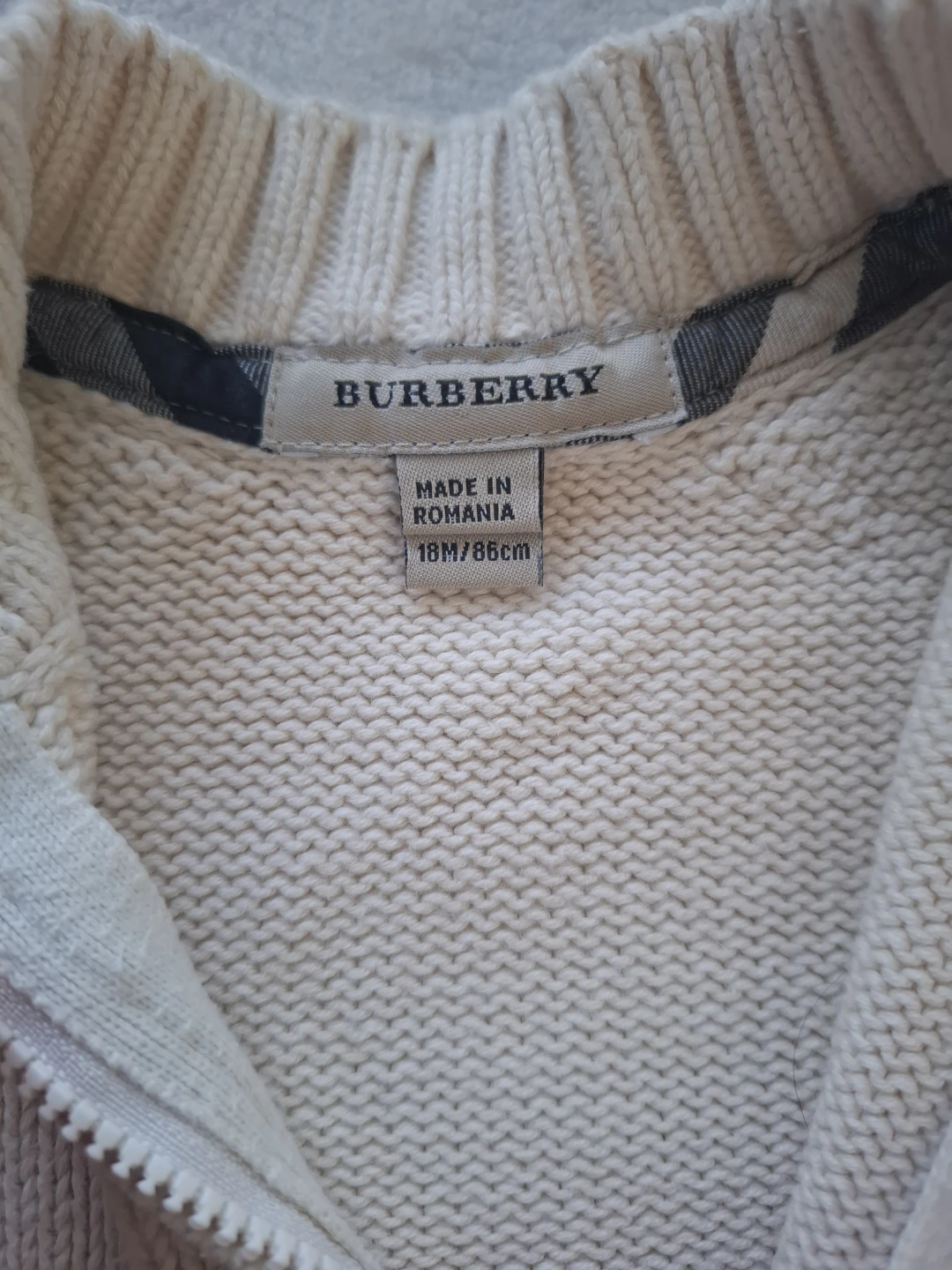 Burberry Baby Shorts, shirts, jackets, hat - photo 4
