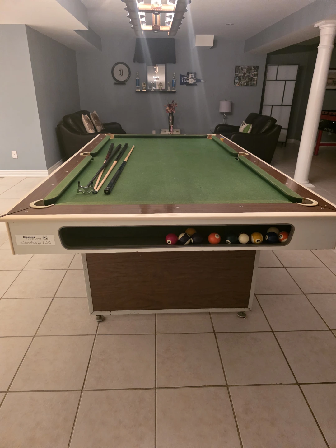 Brunswick Century 100 Pool Table - photo 2