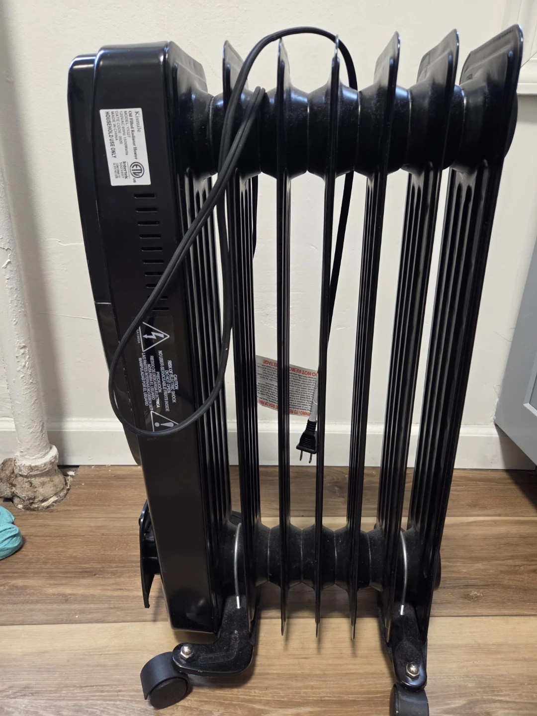 Oil-Filled Radiator Heater with Wheels
