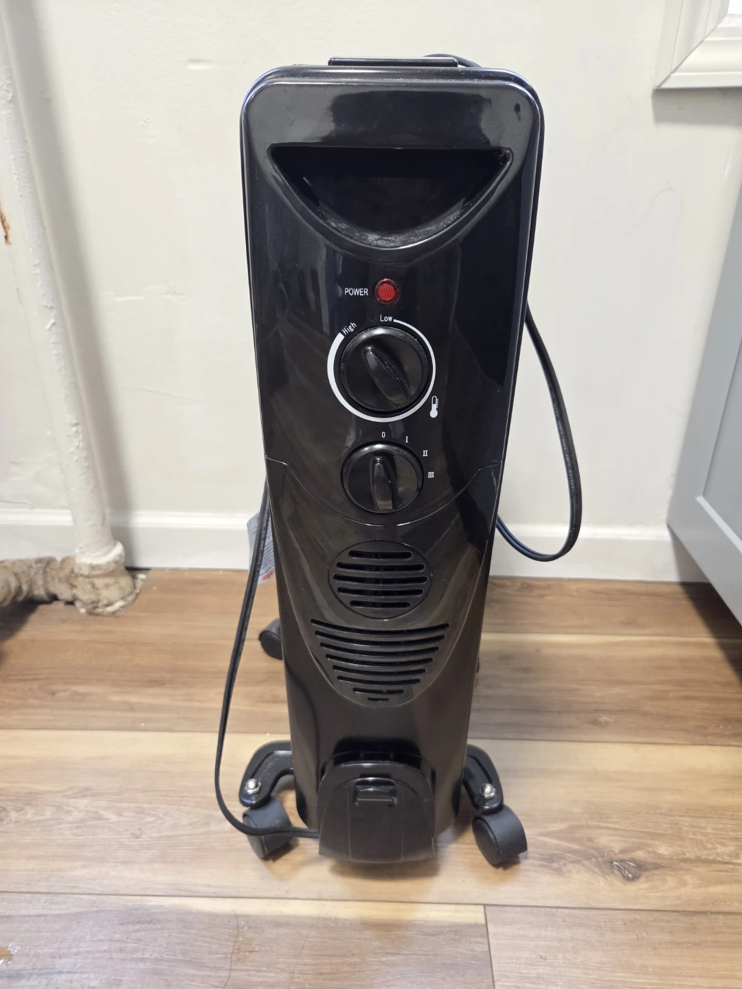 Oil-Filled Radiator Heater with Wheels - photo 2