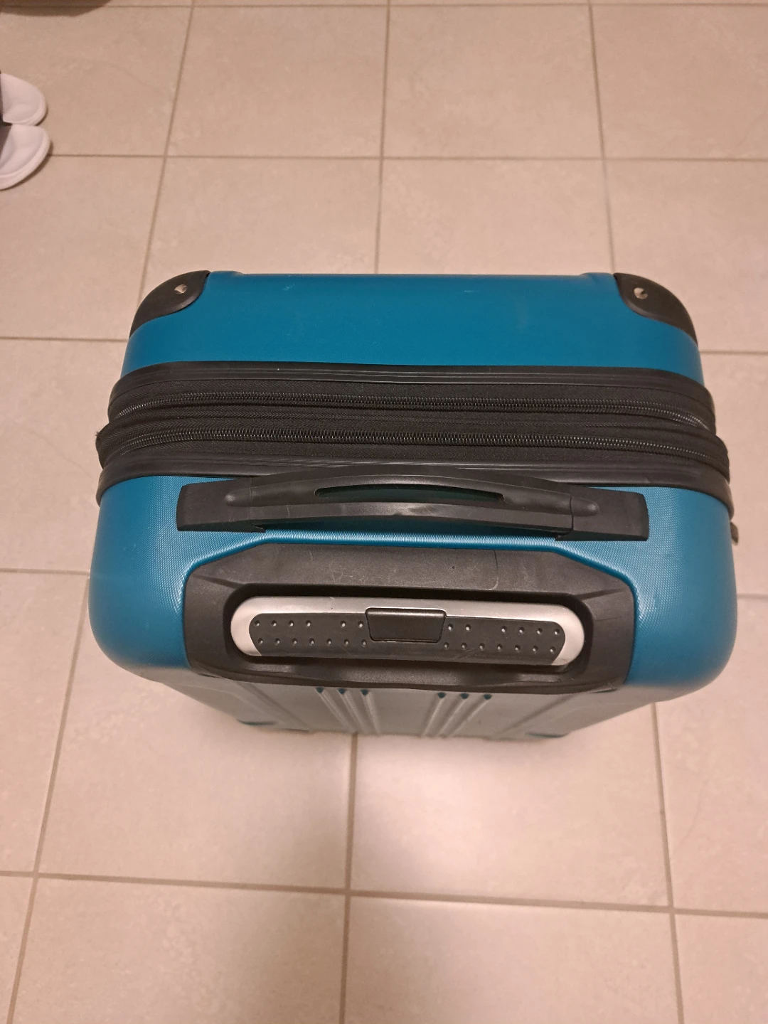 Skyway Luggage Suitcase