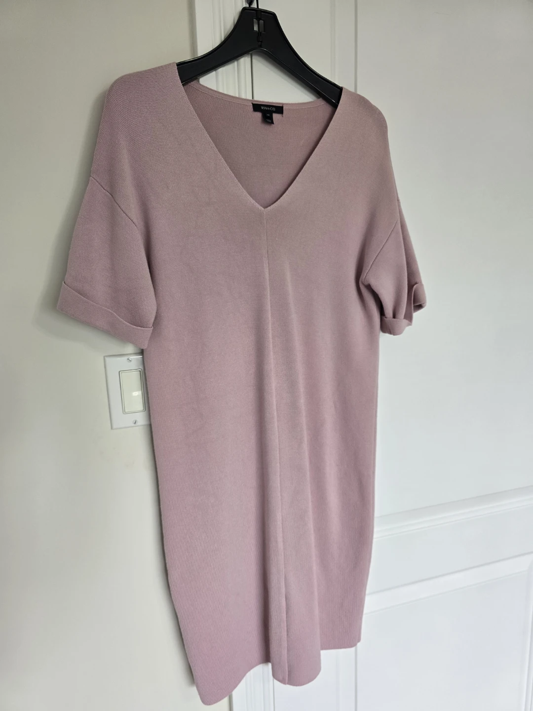RW & CO. Pink V-Neck Knit Dress S/P