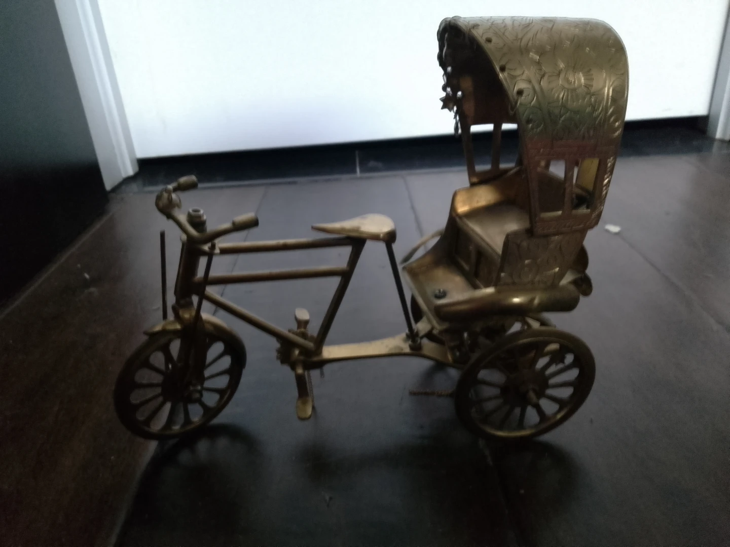 Brass Rickshaw Model ⚽