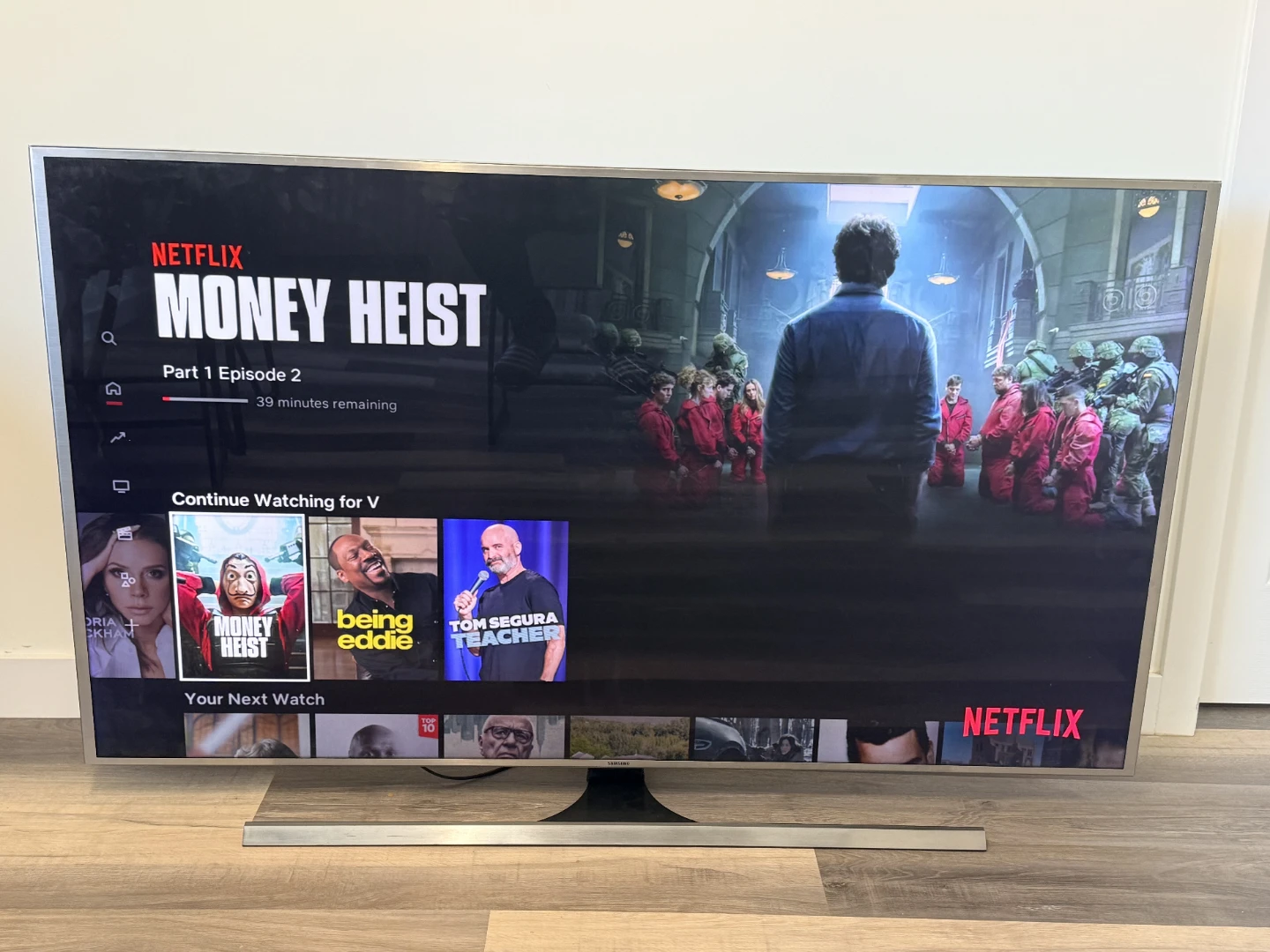 55 Inch Samsung Smart 4K Curved TV - photo 2
