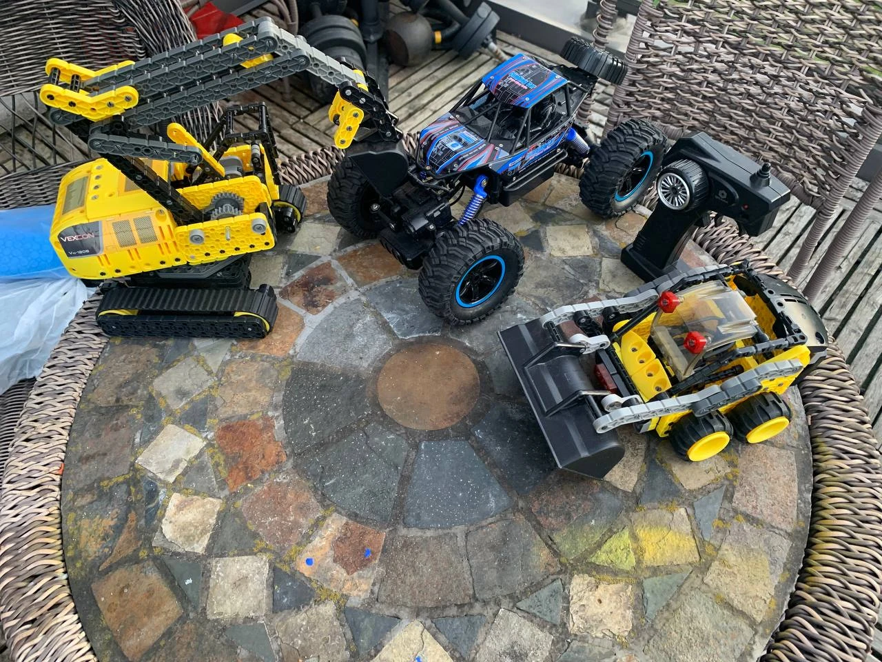 VEXCON Excavator and Remote Control Monster Truck