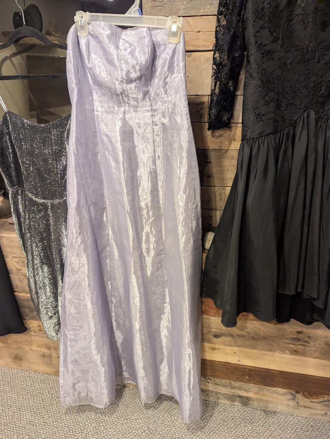 Dresses dresses everywhere - photo 5