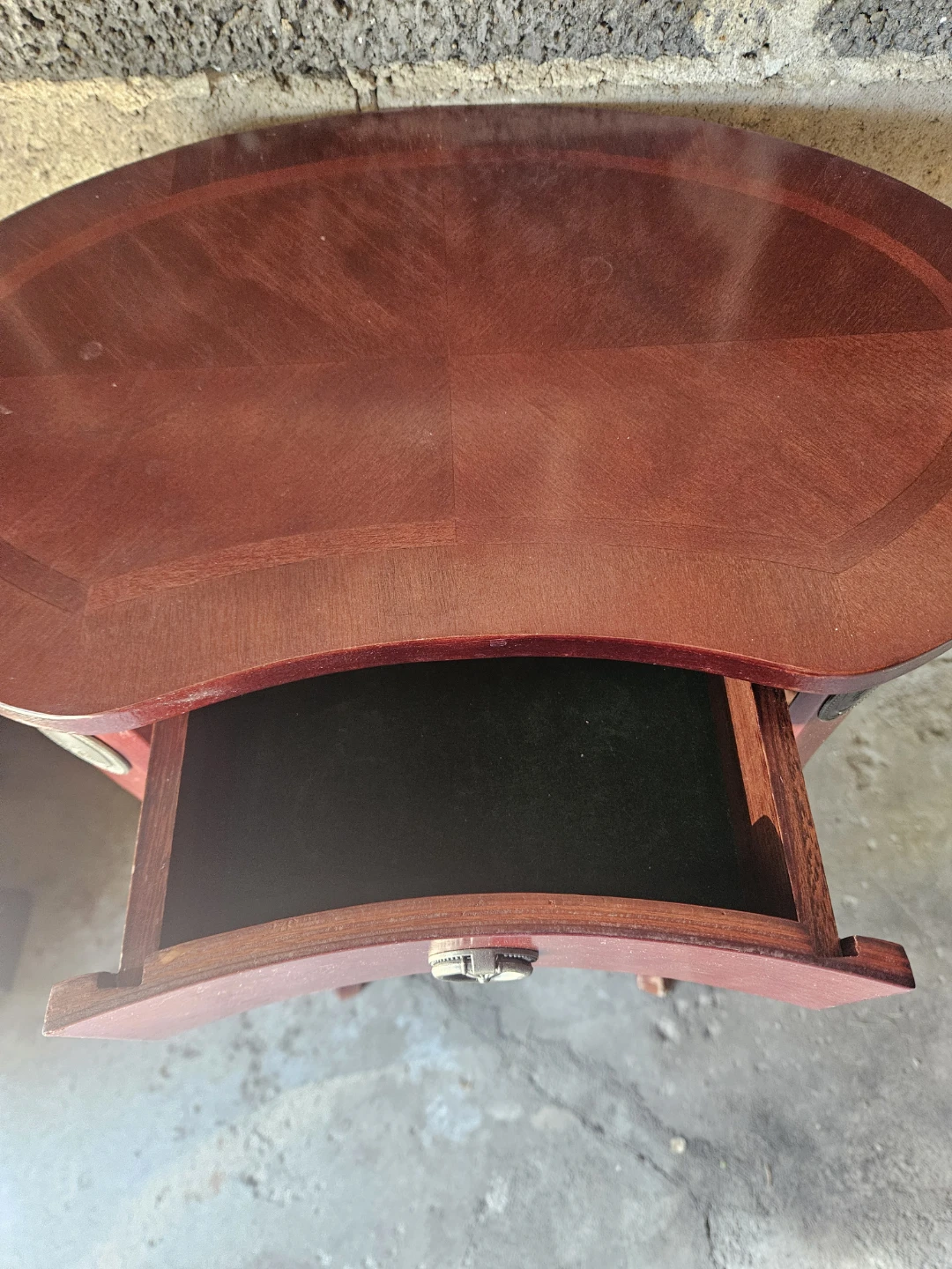 Console Table - photo 3