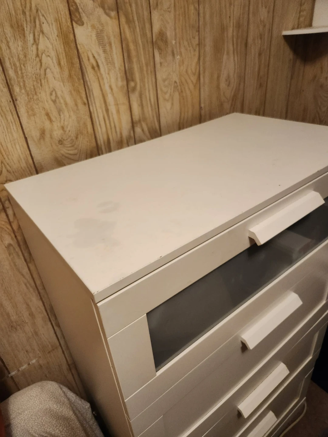 White 4-Drawer Dresser - photo 3