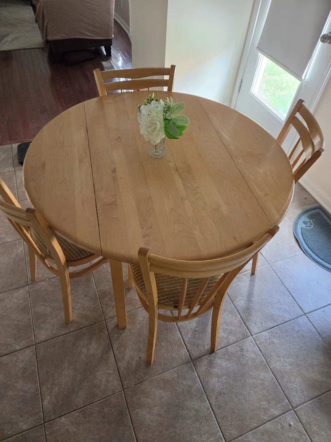Wooden Round Dining Table with 4 Chairs