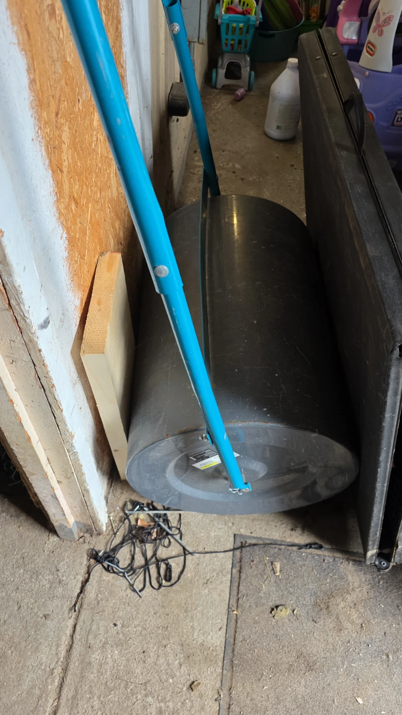 Water Lawn Roller