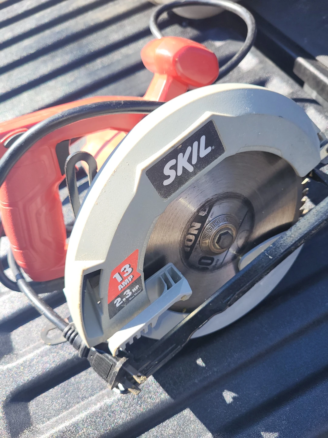 SKIL 13 Amp Circular Saw