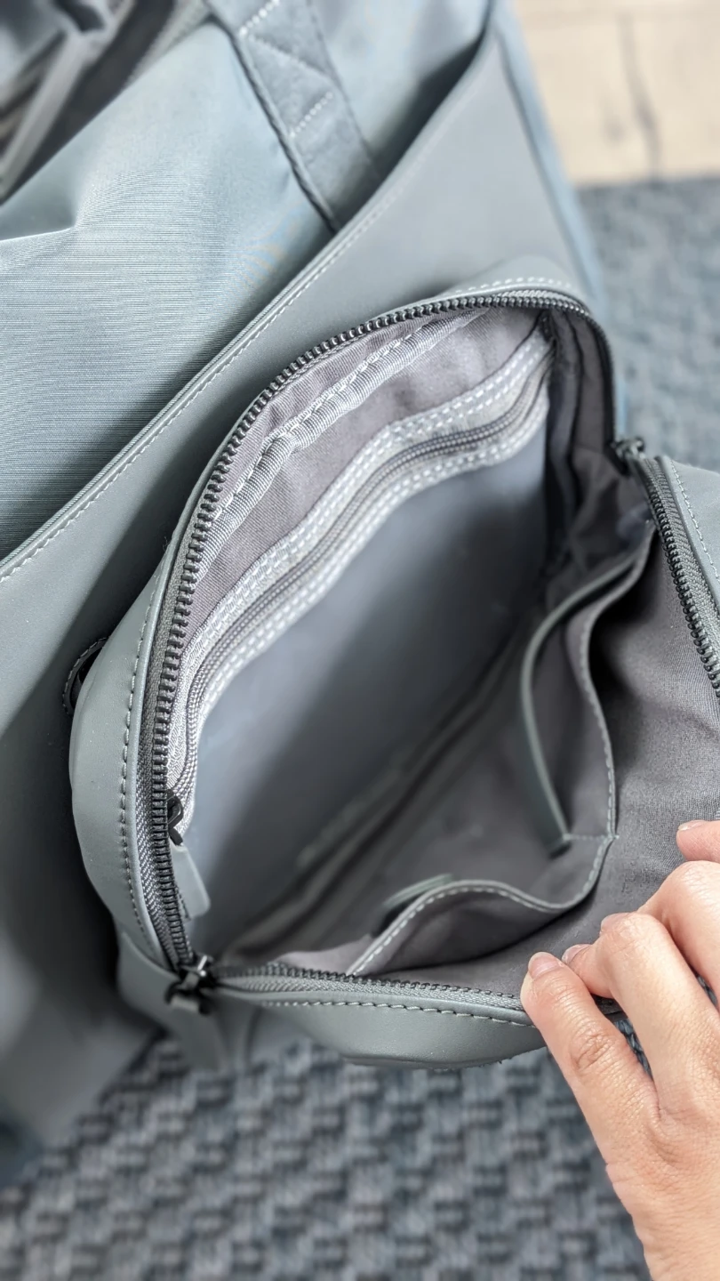 Monos Travel Duffel Bag - Like New - photo 4