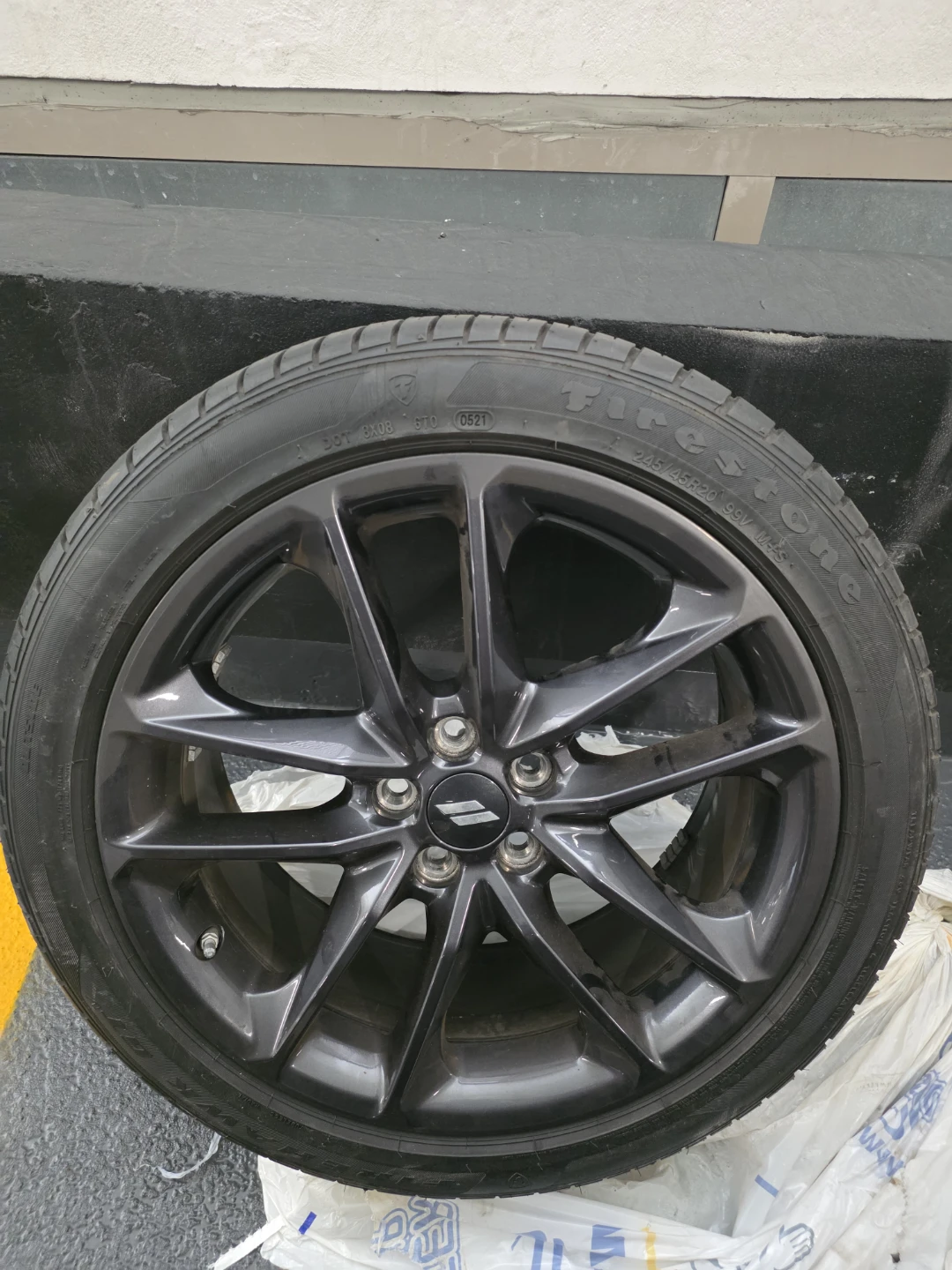 Dodge Challenger OEM 20” Wheels & Firestone Tires 245/45R20