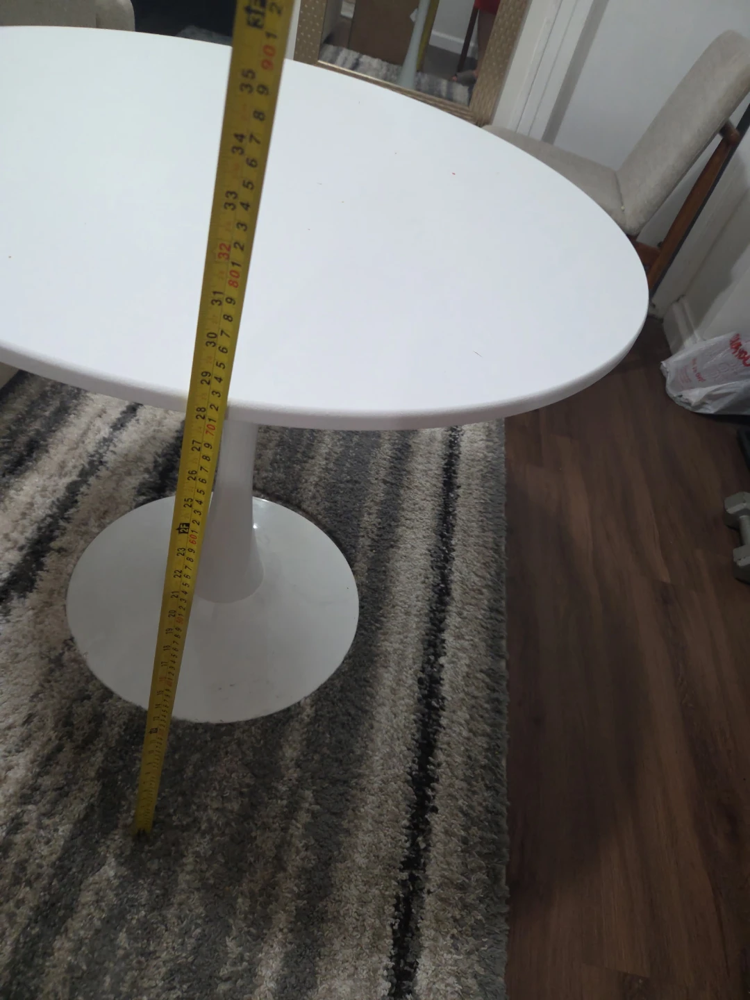 White Round Tulip Style Side Table - photo 2