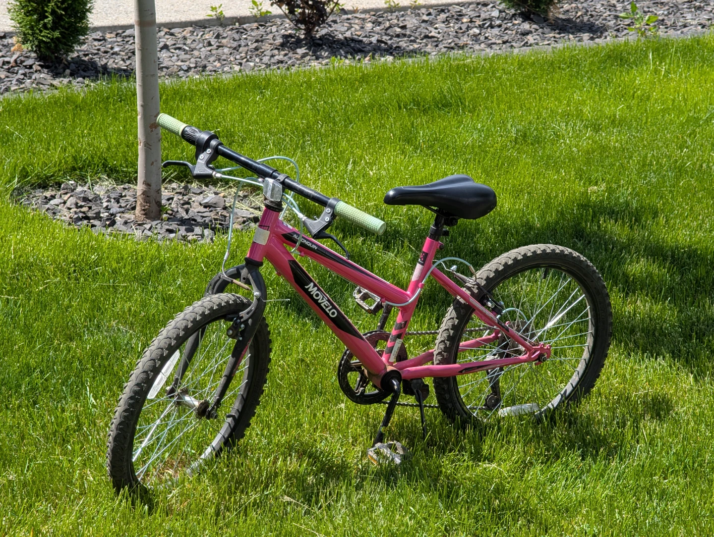Movelo Pink Kids Bike