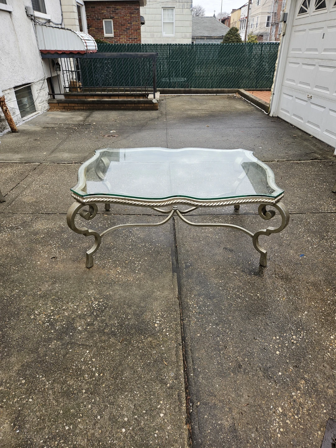 Beautiful expensive coffee table and 2 End Tables - photo 4