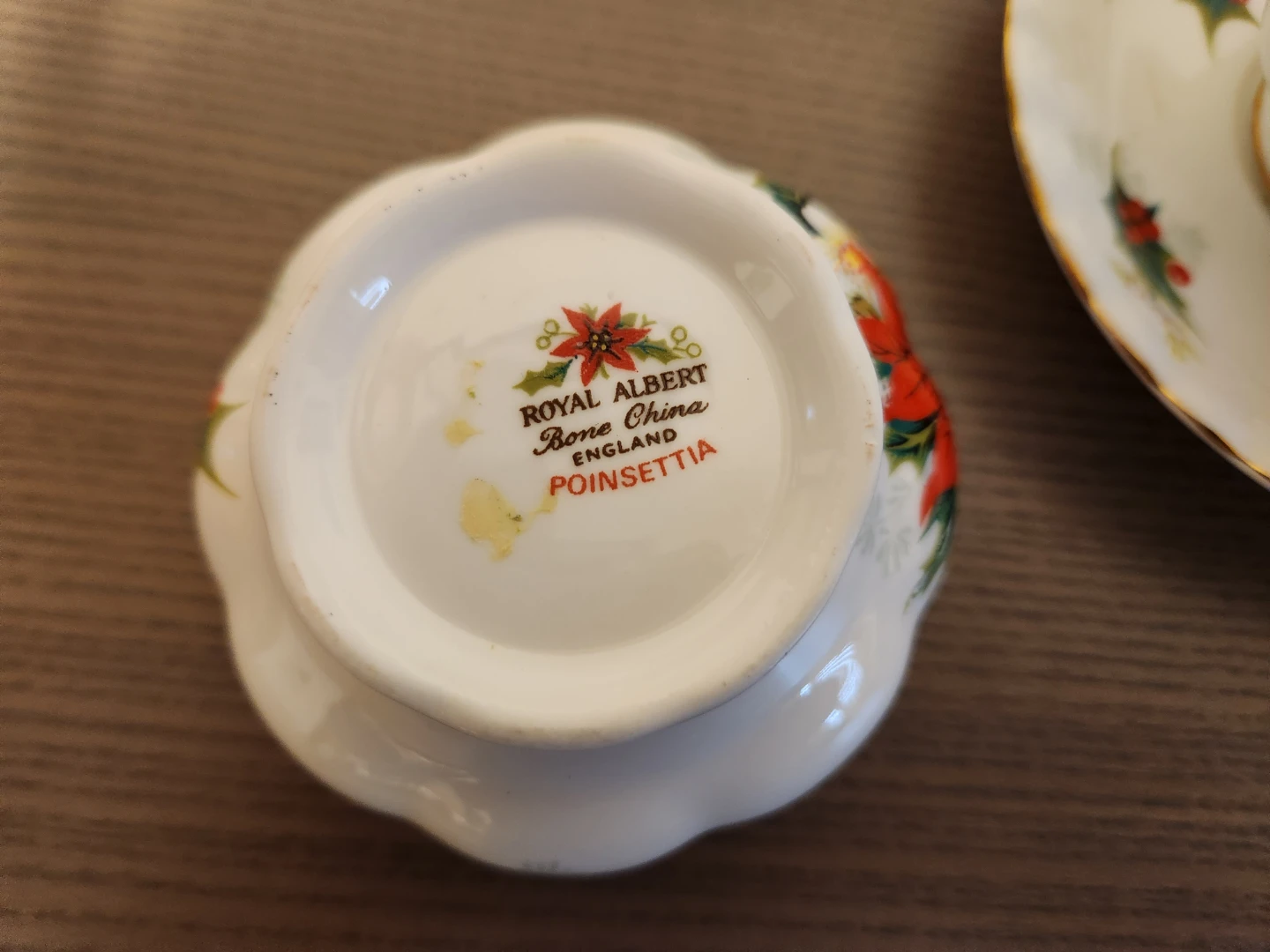 Royal Albert "Poinsettia" Bone China Tea Cup - photo 4