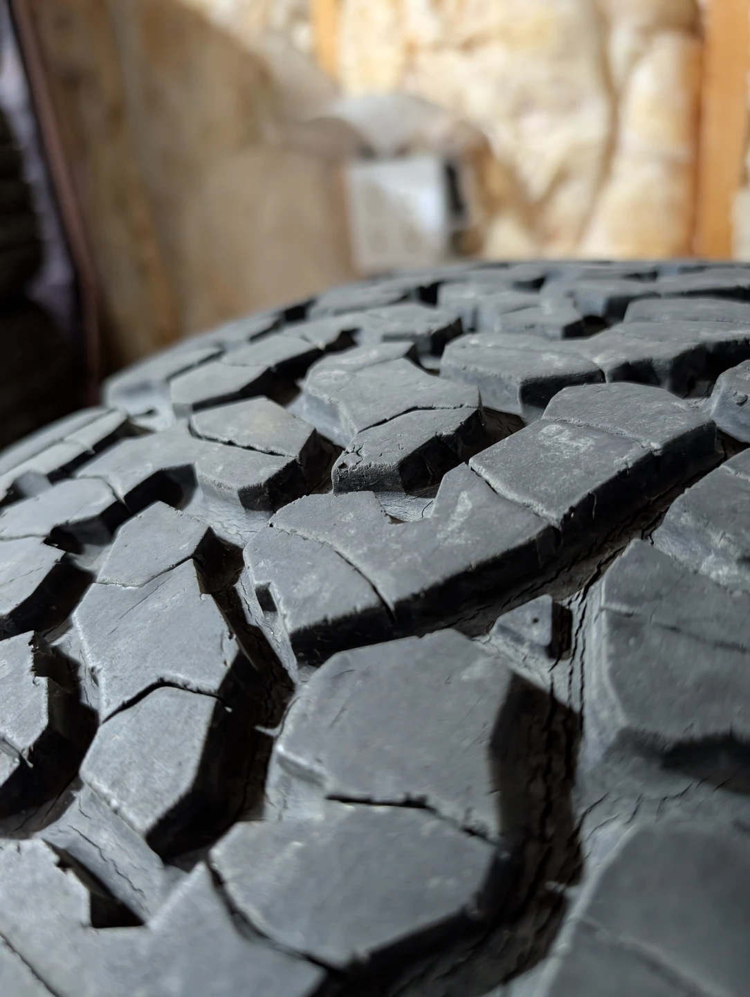 (4)-LT265/70R17 BFGoodrich All Terrain T/A KO2 - photo 4