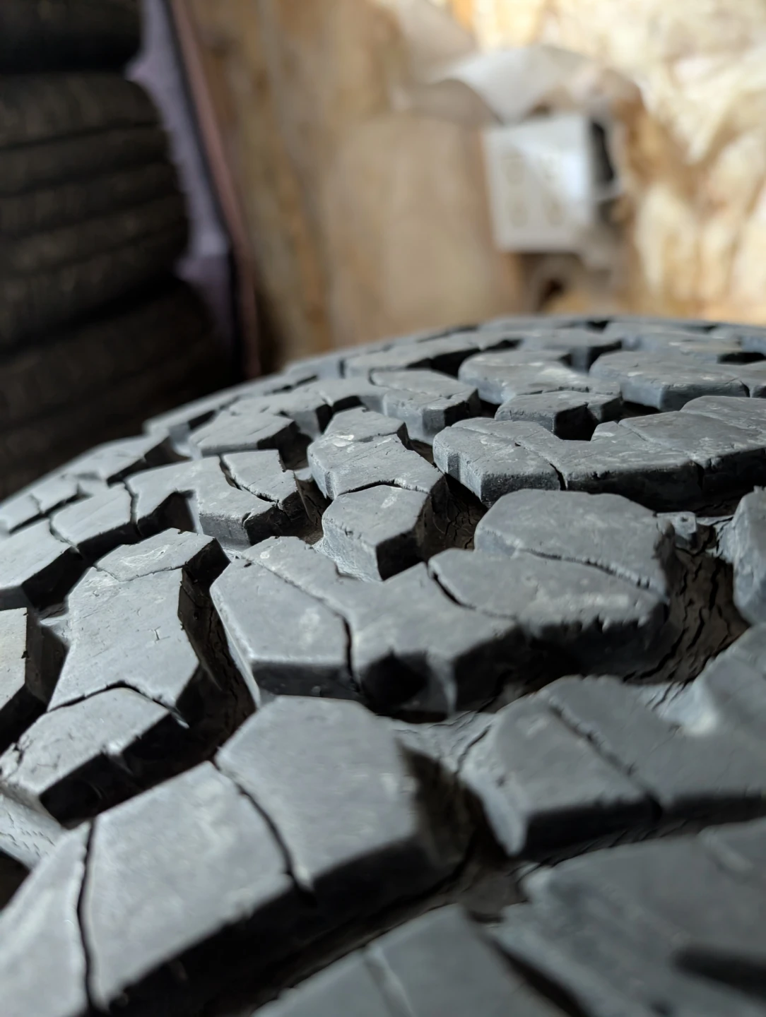 (4)-LT265/70R17 BFGoodrich All Terrain T/A KO2 - photo 5