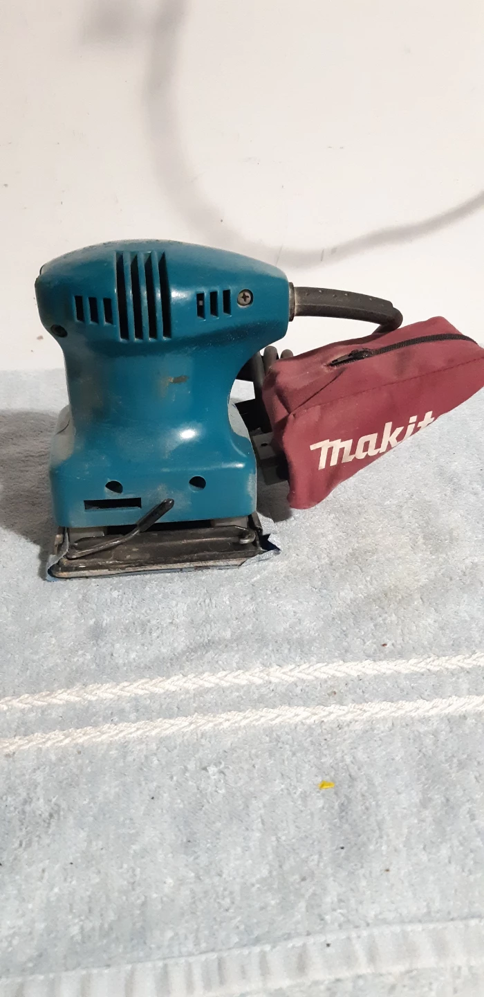 Makita Finishing Sander BO4552 - photo 3