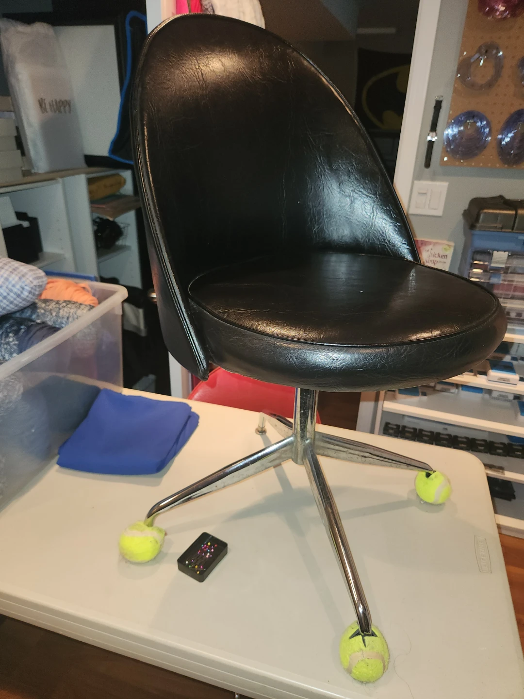 B & E Furniture Vintage Swivel Chairs - photo 2