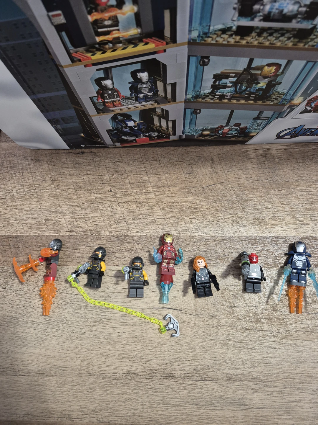 LEGO Marvel Avengers Tower Battle Set 76166 - photo 5