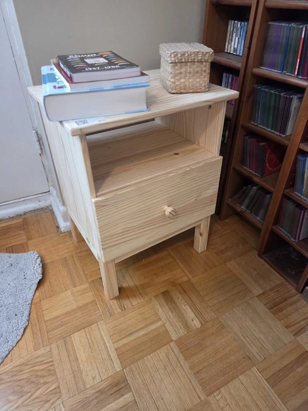 Pine Wood Nightstand with Drawer