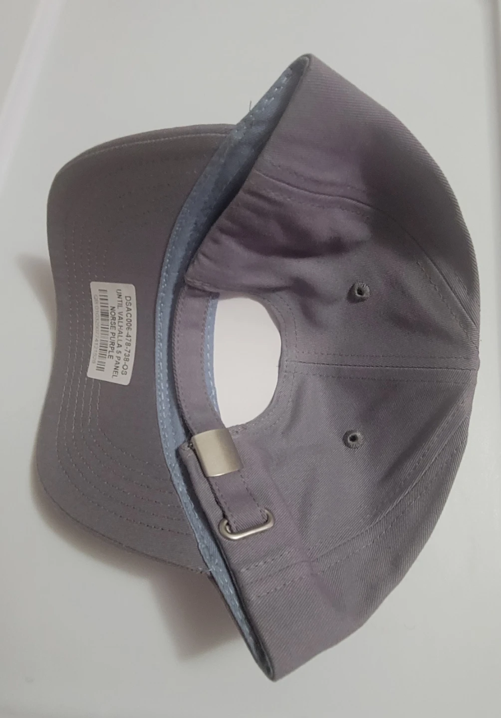 Limited Edition Wolf Embroidered Baseball Cap - photo 2