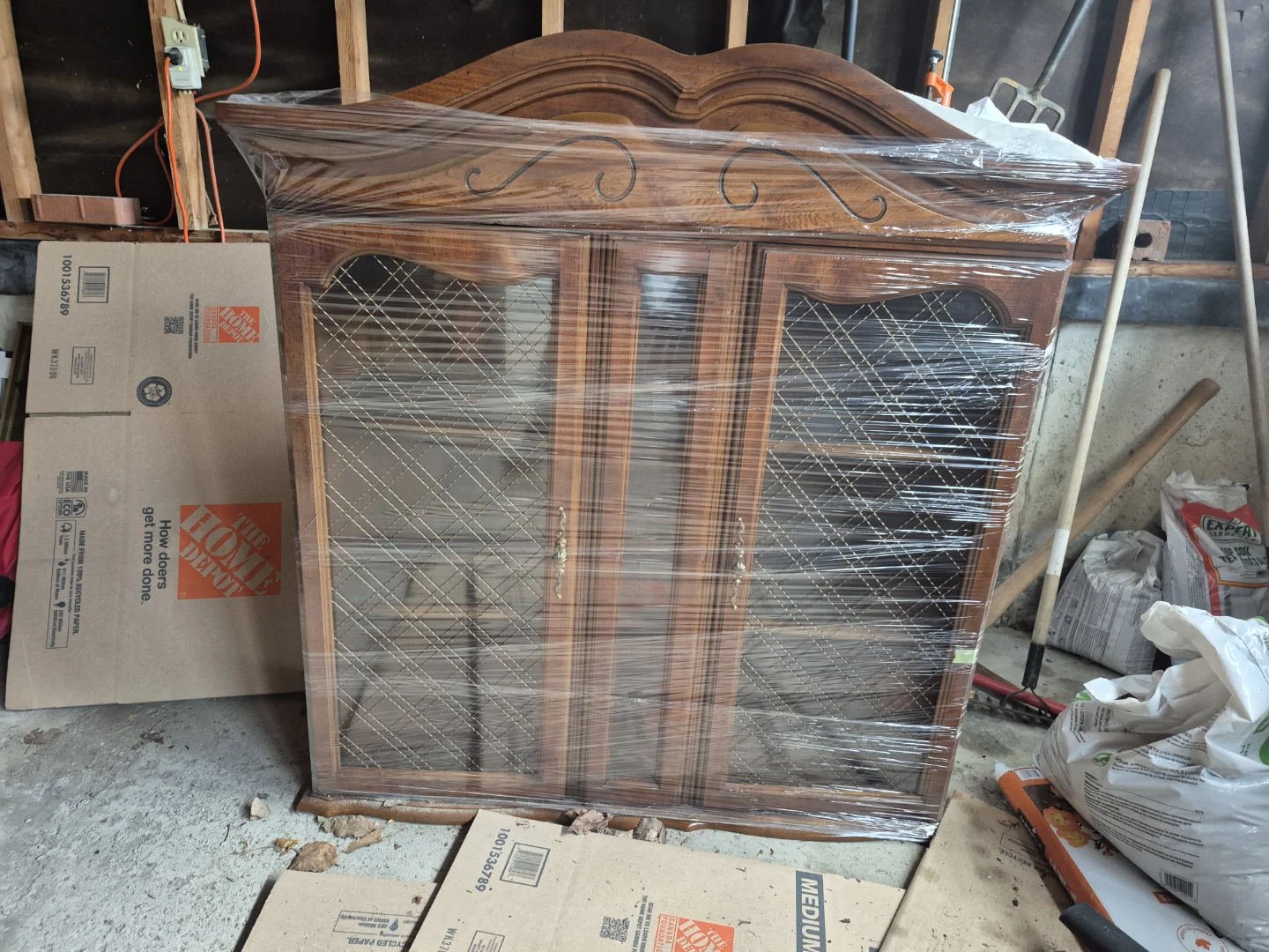 Wooden Display Cabinet - photo 2