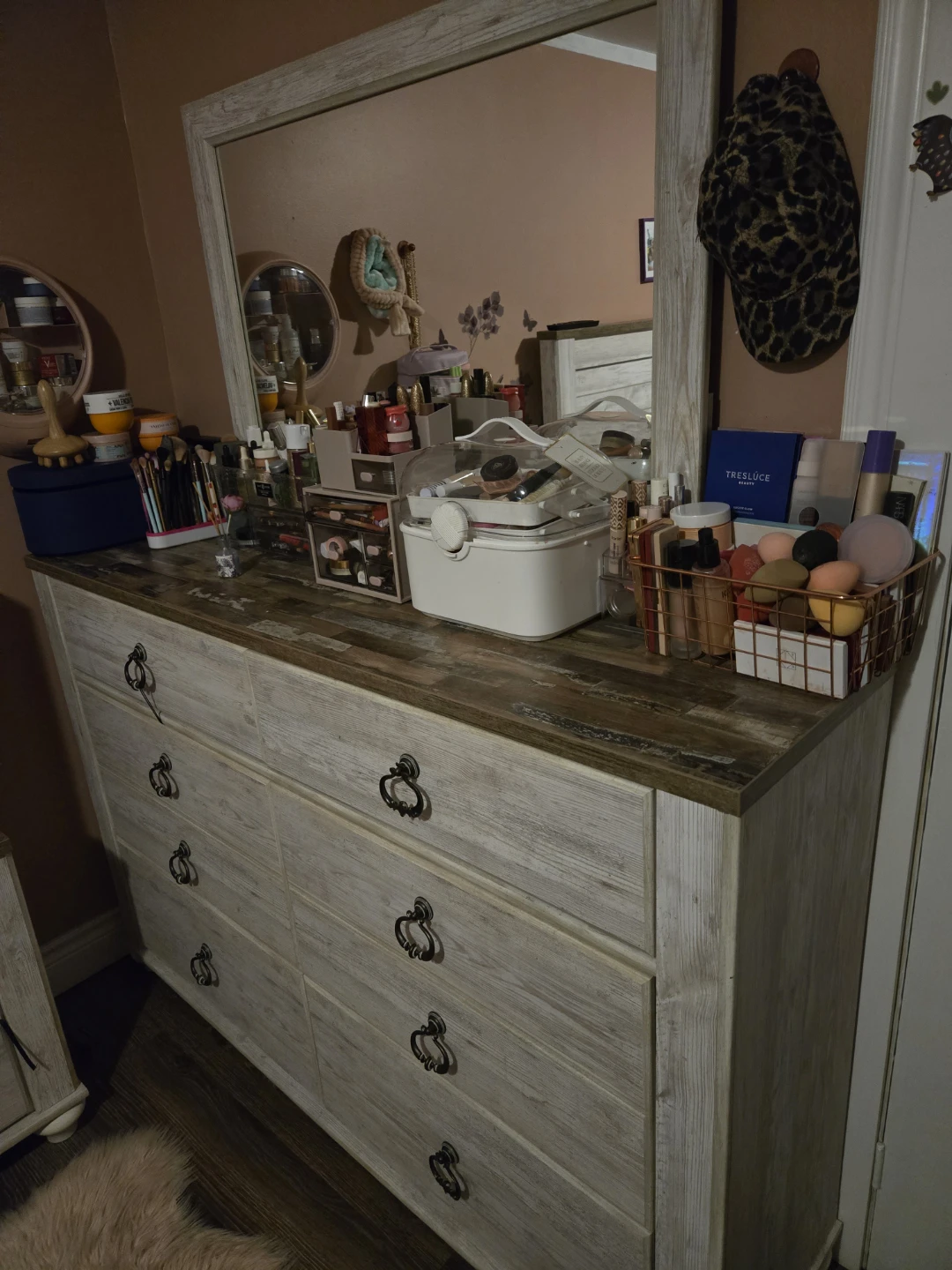 Whitewashed Dresser with Mirror - photo 4