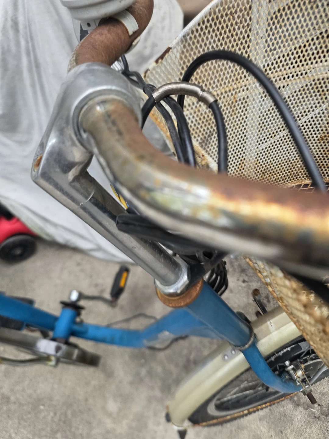 Blue Tricycle with Basket  . Works like Regular bike - photo 4