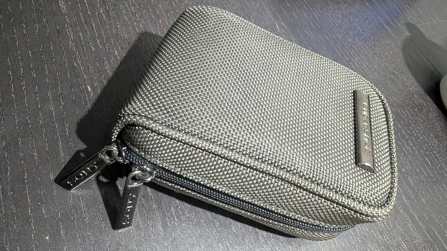 Sony Cyber-shot Camera Pouch - photo 2