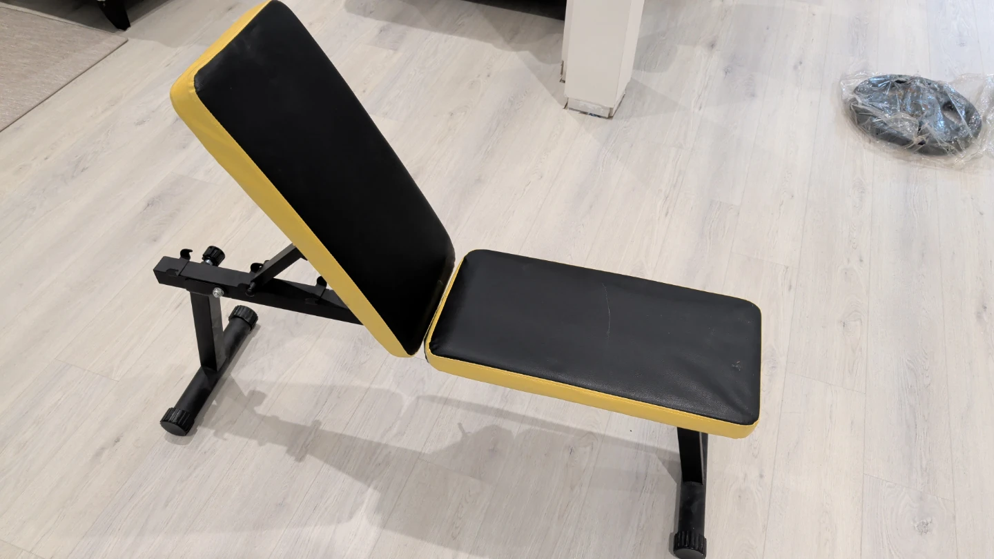 Adjustable Weight Bench