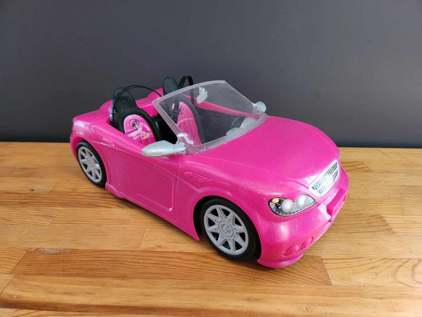 Barbie Glam Convertible Toy Car ⚽️