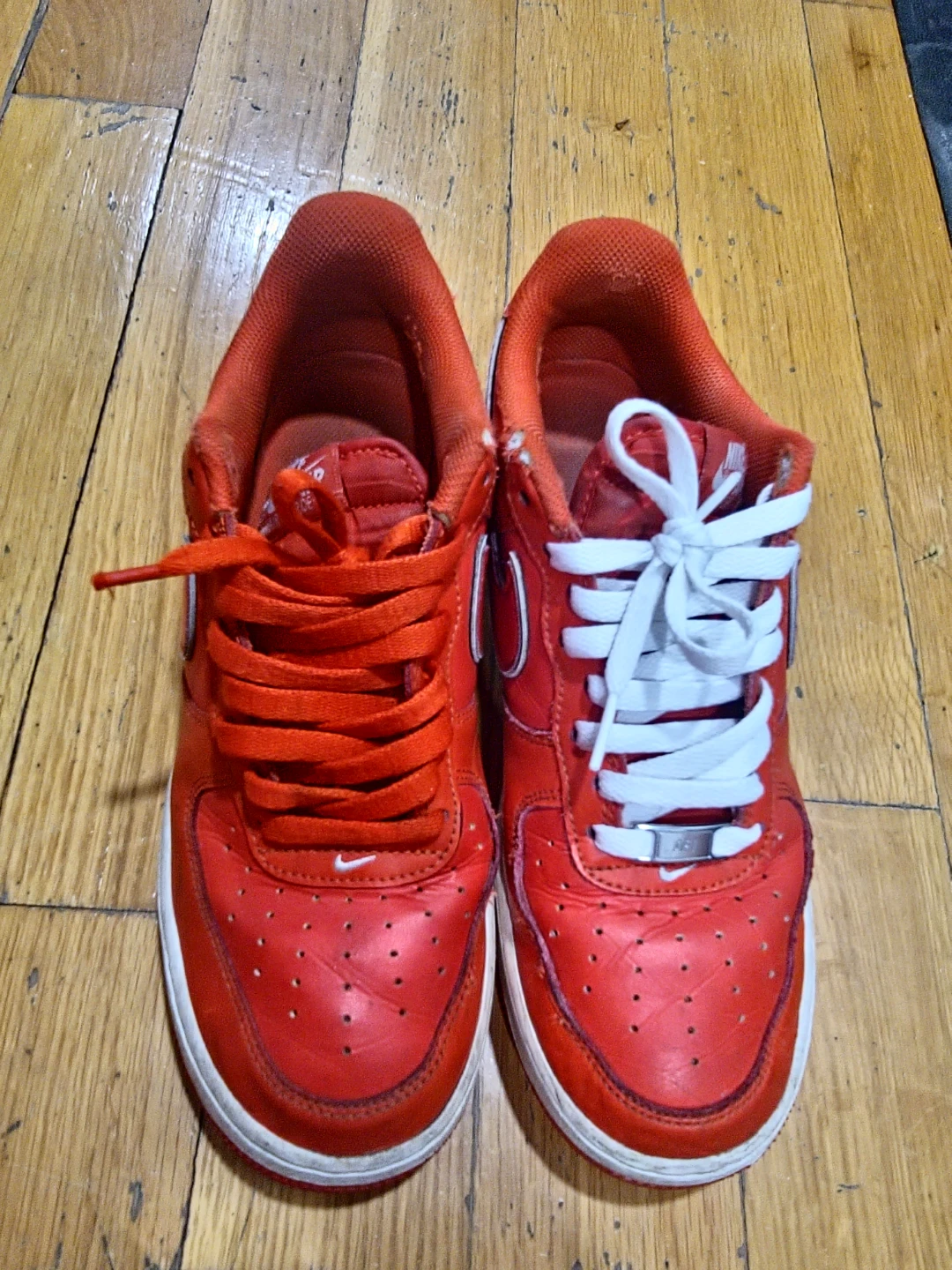 Nike Air Force 1 Red Sneakers