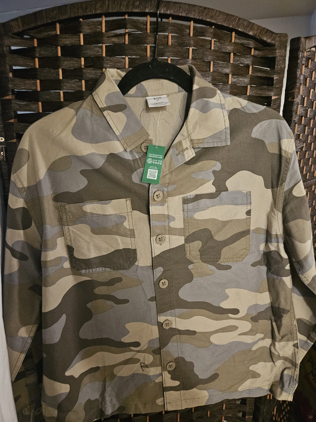 GAP Kids Camo Button-Up Shirt XL - photo 2