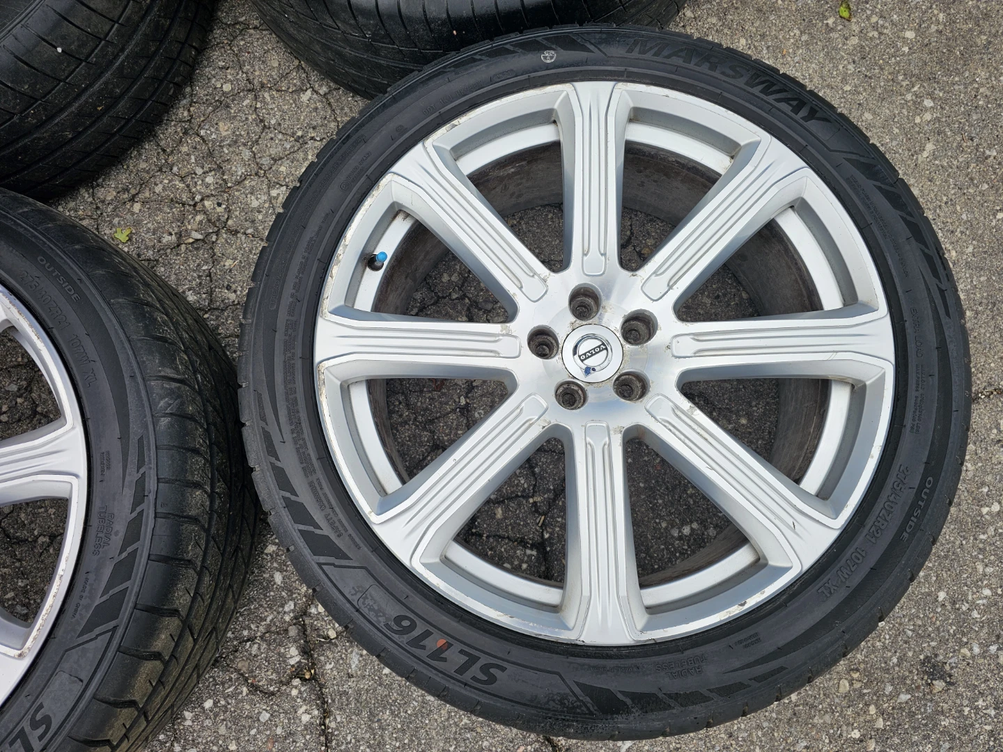 VOLVO XC90 O.E.M RIMS AND ALL SEASON TIRES 275/40 R21 - photo 3