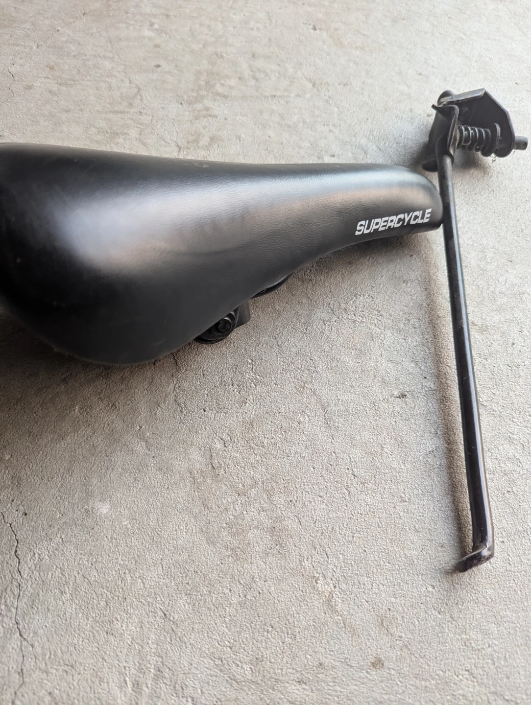 Supercycle Bicycle Seat with Kickstand - photo 2