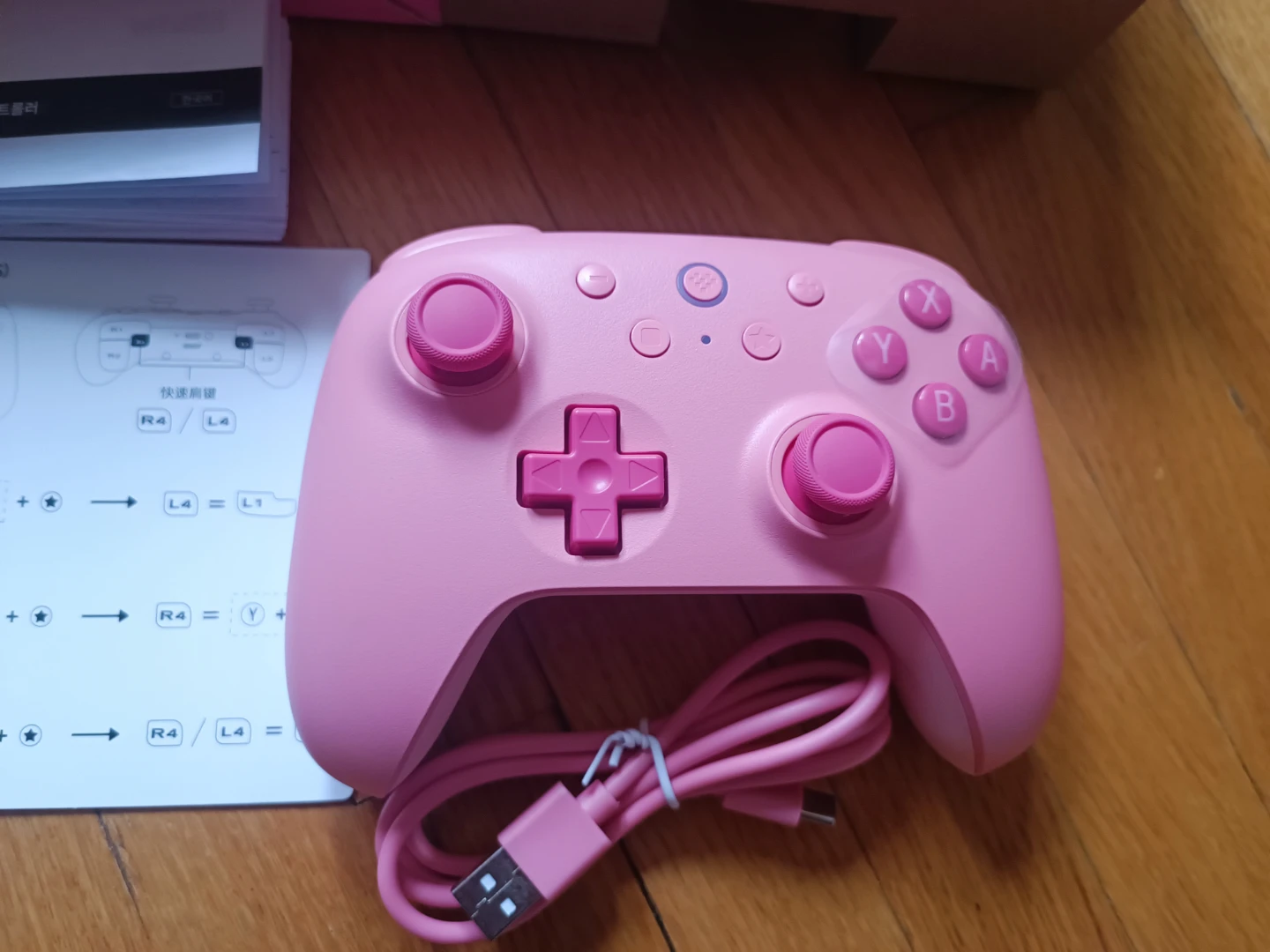8BitDo Ultimate 2C Bluetooth Controller Pink - photo 4