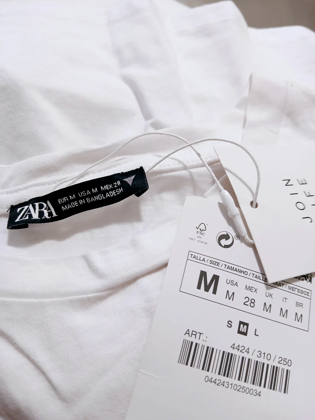 Women Medium New with Tags Zara white Tshirt - photo 2
