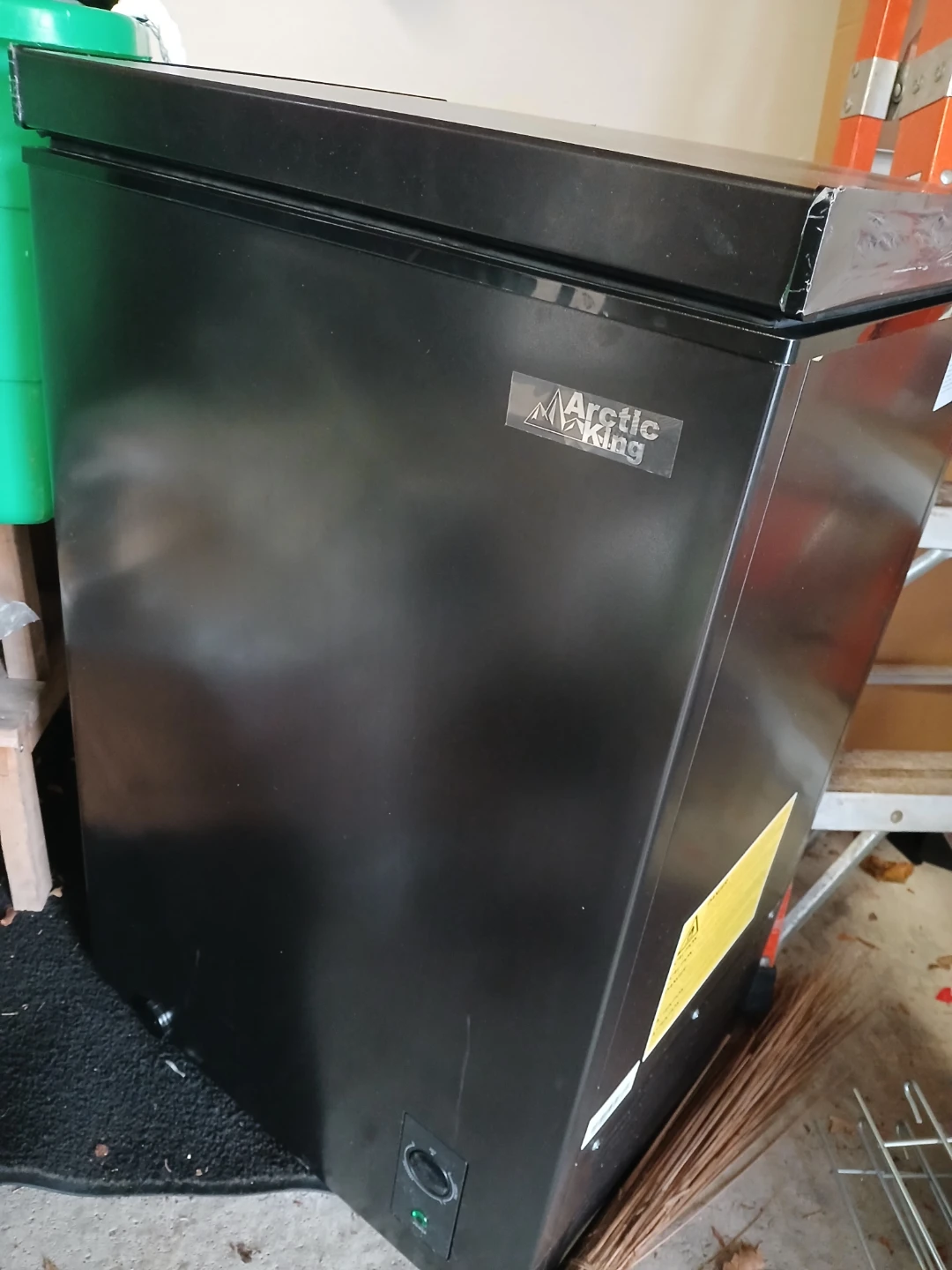 Arctic King Chest Freezer