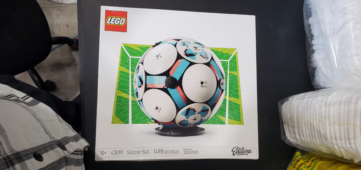 LEGO 43019 Soccer Ball Building Set - photo 2