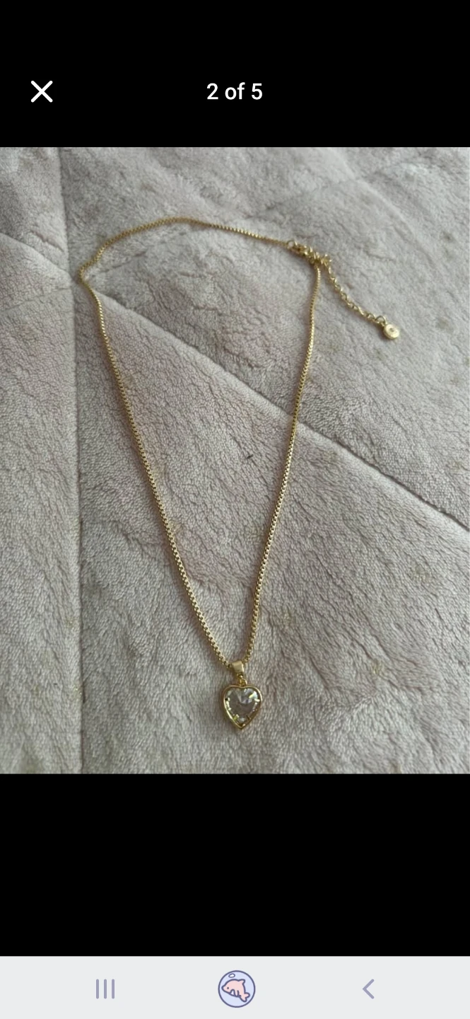 Gold tone heart pendant necklace - photo 3