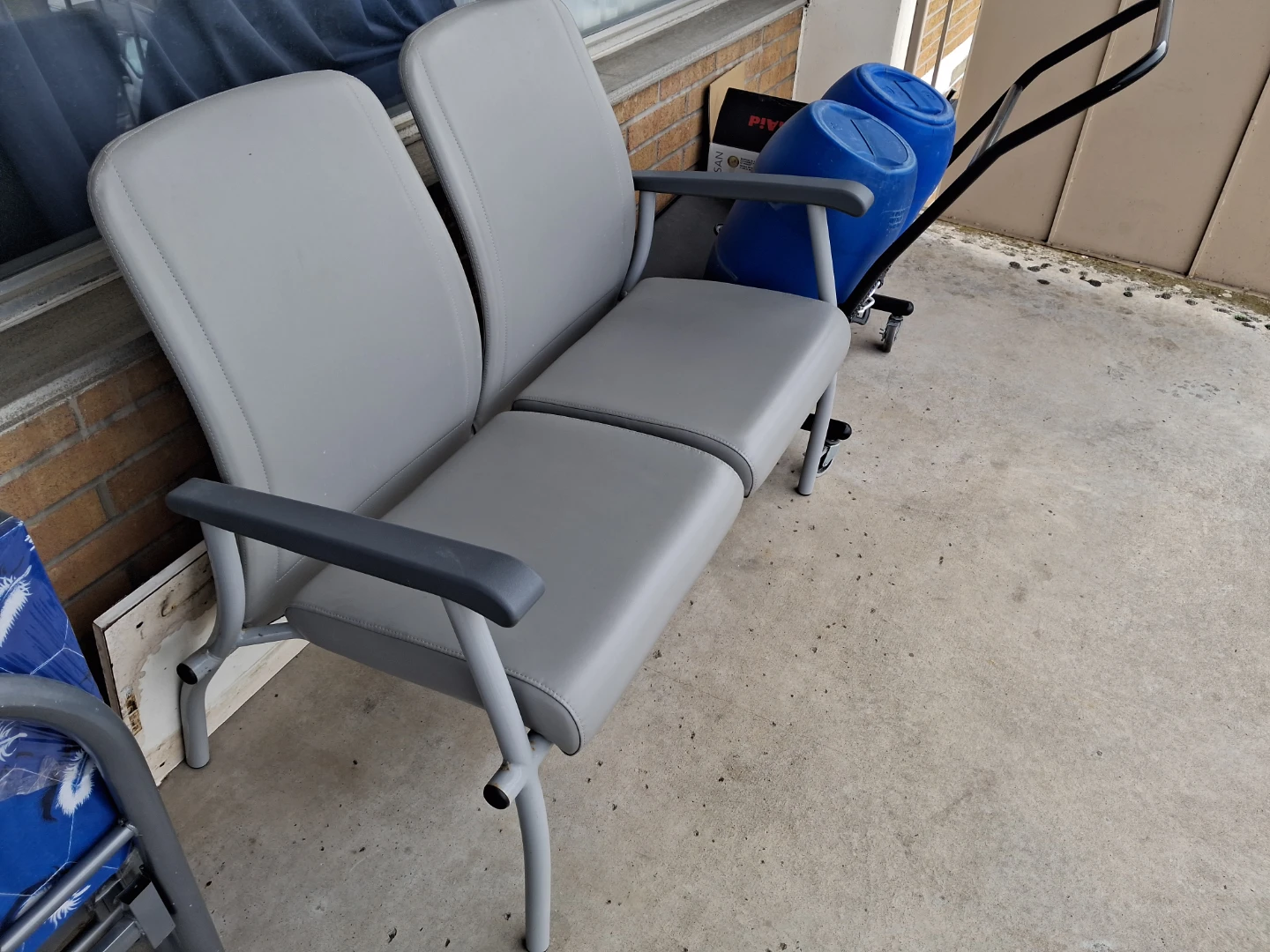Professional 2-Seater Waiting Area Bench - photo 5