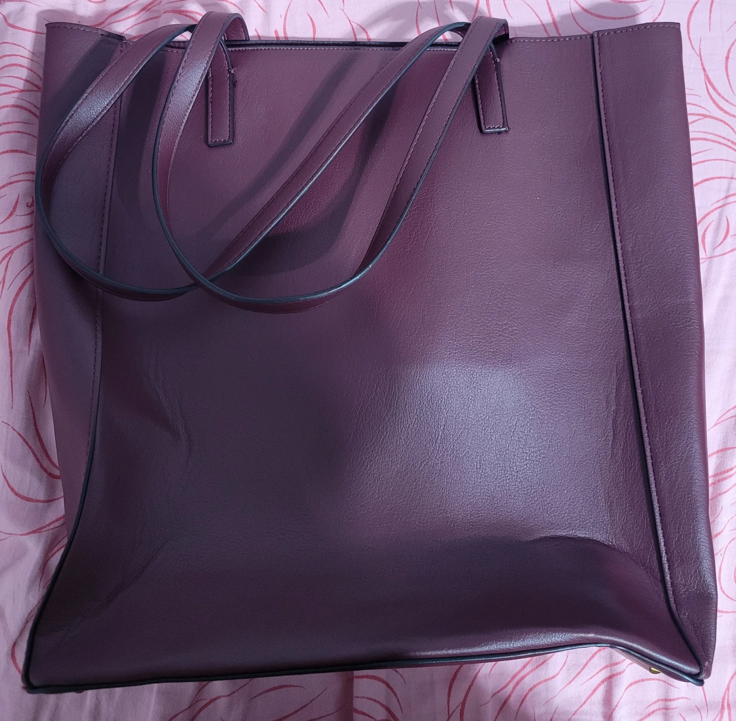 Steve Madden tote bag w/ two small pouches