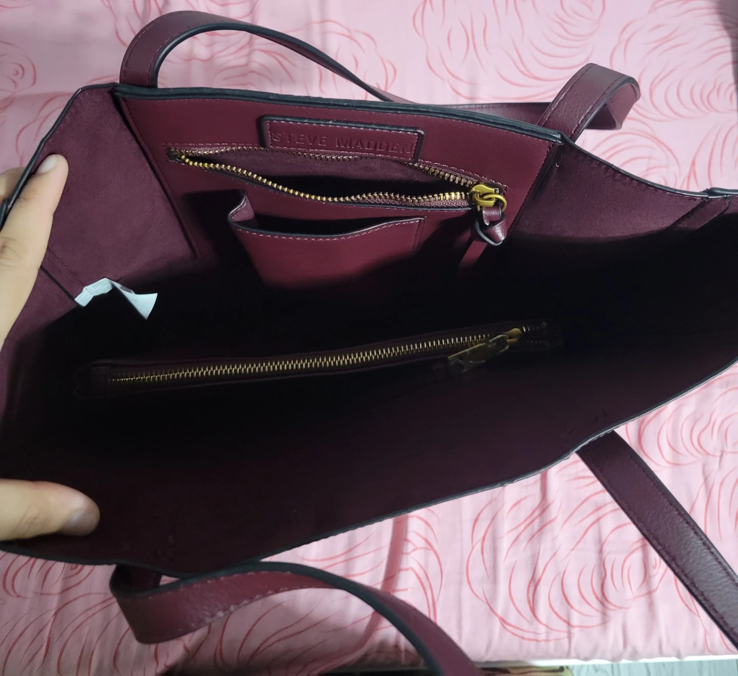 Steve Madden tote bag w/ two small pouches - photo 3
