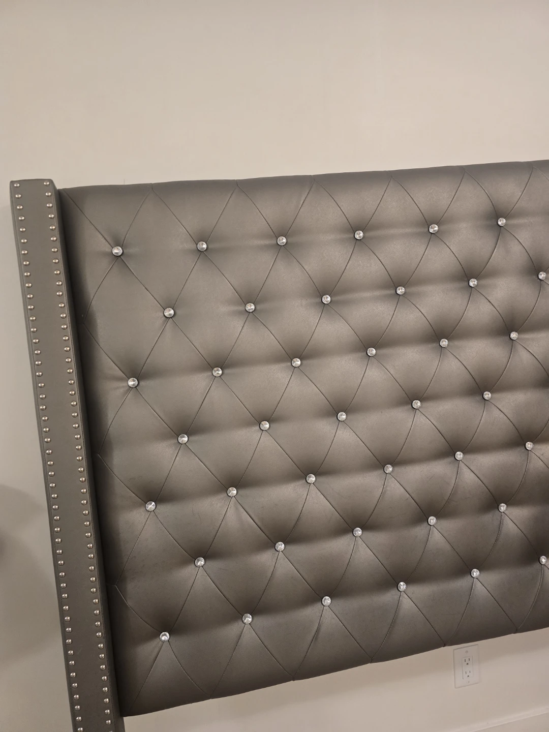 Grey Tufted Headboard with Crystals - photo 3